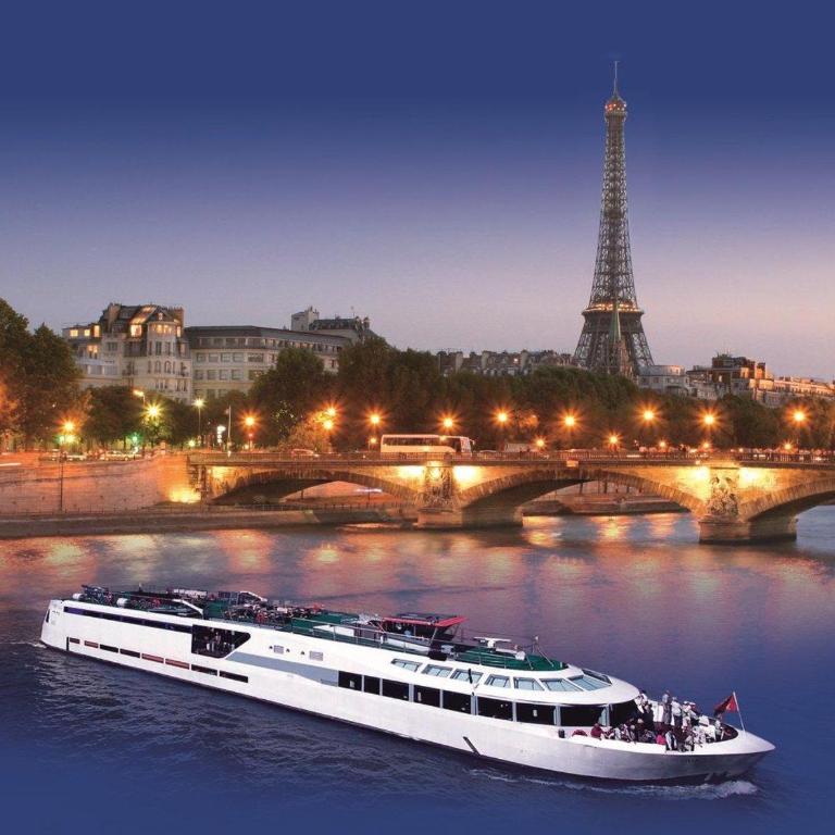 VIP Paris Yacht Hôtel & Spa - Chambre Double - Dîner et Croisière sur la Seine Inclus - 2
