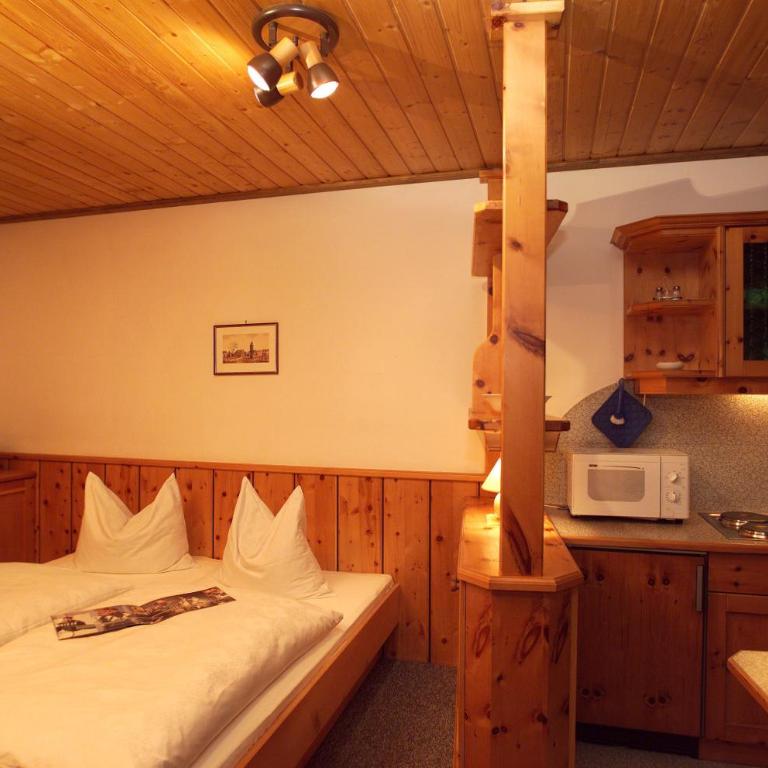 Pension Lachmayr - Sommerkarte inkludiert - Apartment mit 1 Schlafzimmer und Terrasse - 3