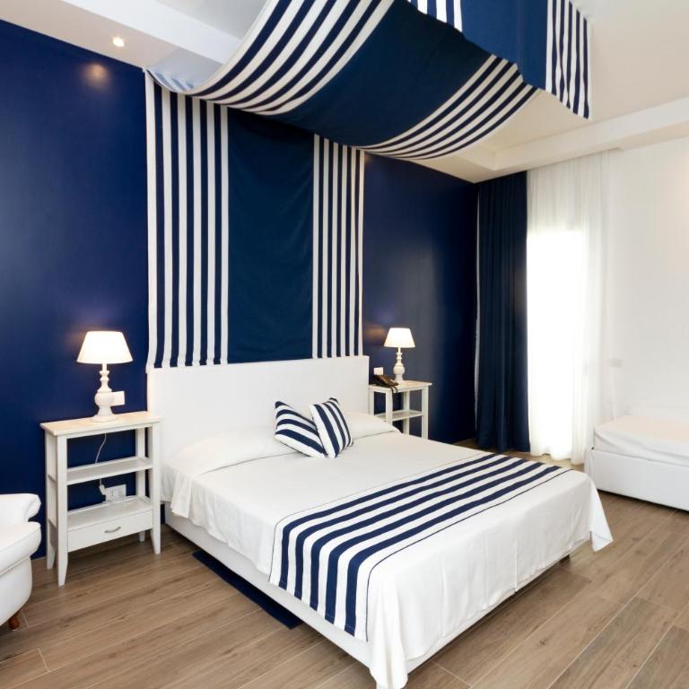 Hotel Nautilus - Camera Familiare con Vista Mare - 1