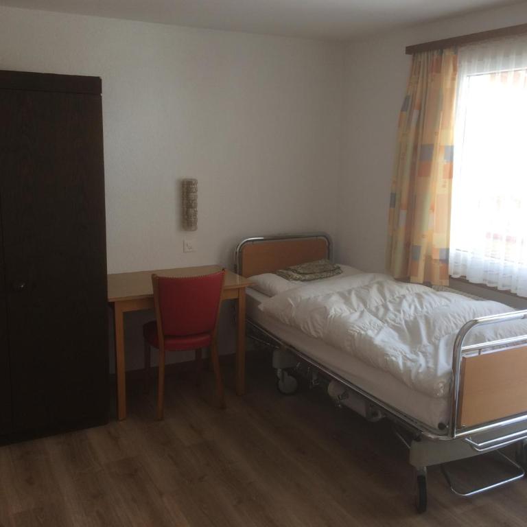B&B Haus Granit Saas Grund - Doppelzimmer - barrierefrei - 8