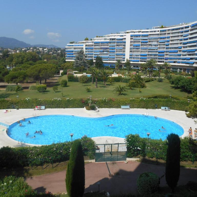 Appartement Le France - Vacances Côte d'Azur - Appartement - Vue sur Piscine - 1
