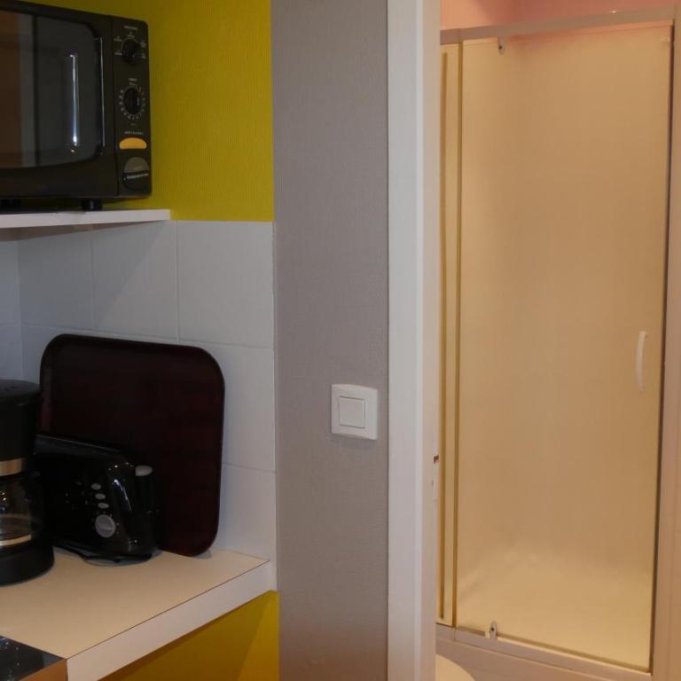 Hôtel Savary - Studio Standard - 4