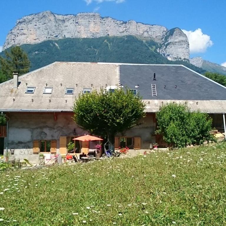 Ferme familiale chez Lili - Chambre Lit King-Size - Vue sur Montagne - 1