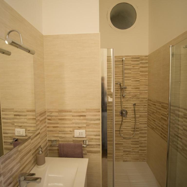 Villa le Torri B&B - Camera Tripla con Bagno Privato - 5
