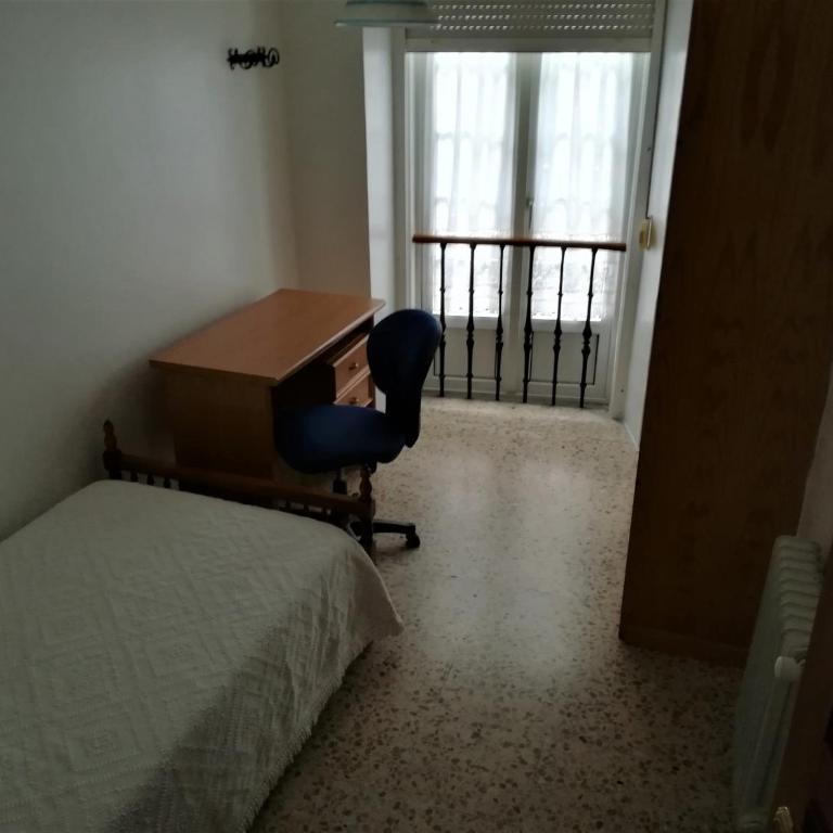 Pensión Residencia Universitaria Rey - Deluxe Einzelzimmer mit Balkon - 4