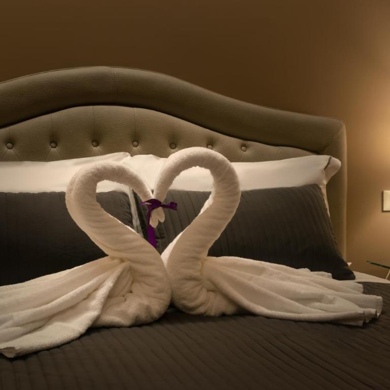 051 Boutique - Deluxe Junior Suite - 13