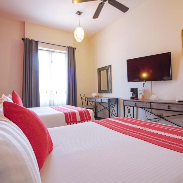 Hotel La Casona 30 - Doppelzimmer mit 2 Doppelbetten - 1