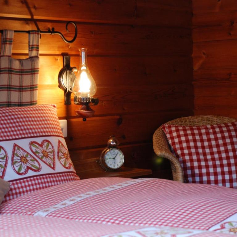Salzano Basic Rooms Interlaken - Double Room - 5