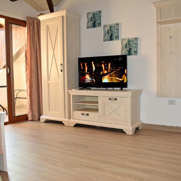 Villa Dulcinea - Dvokrevetna Soba sa Bračnim Krevetom sa Balkonom i Pogledom na More - 2