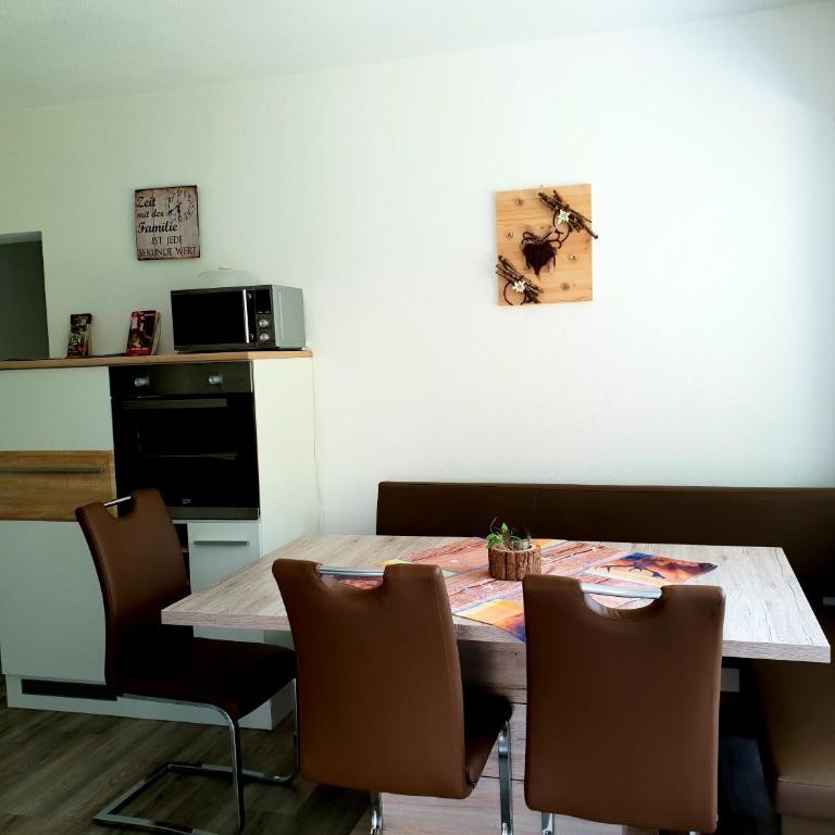 Ferienwohnung Colleen - Apartment with Garden View - 13