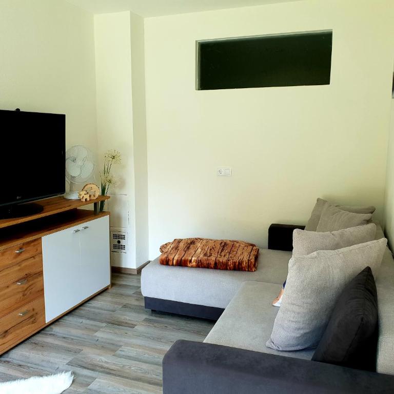 Ferienwohnung Colleen - Apartment with Garden View - 11