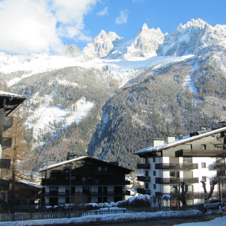 Apartment Le Pied du Brevent - Walk to Ski Lift, Chamonix Getaway - Apartamento - 1