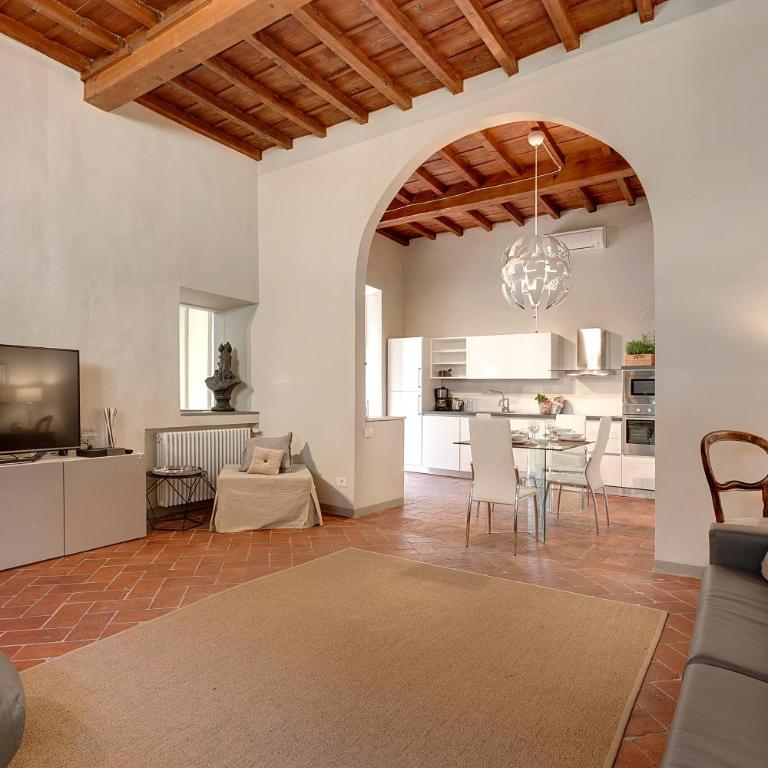 Courtyard Suite - Apartment - 3