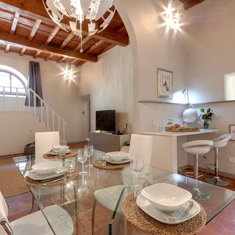 Courtyard Suite - Apartment - 8