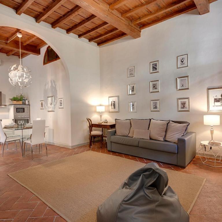 Courtyard Suite - Apartment - 14