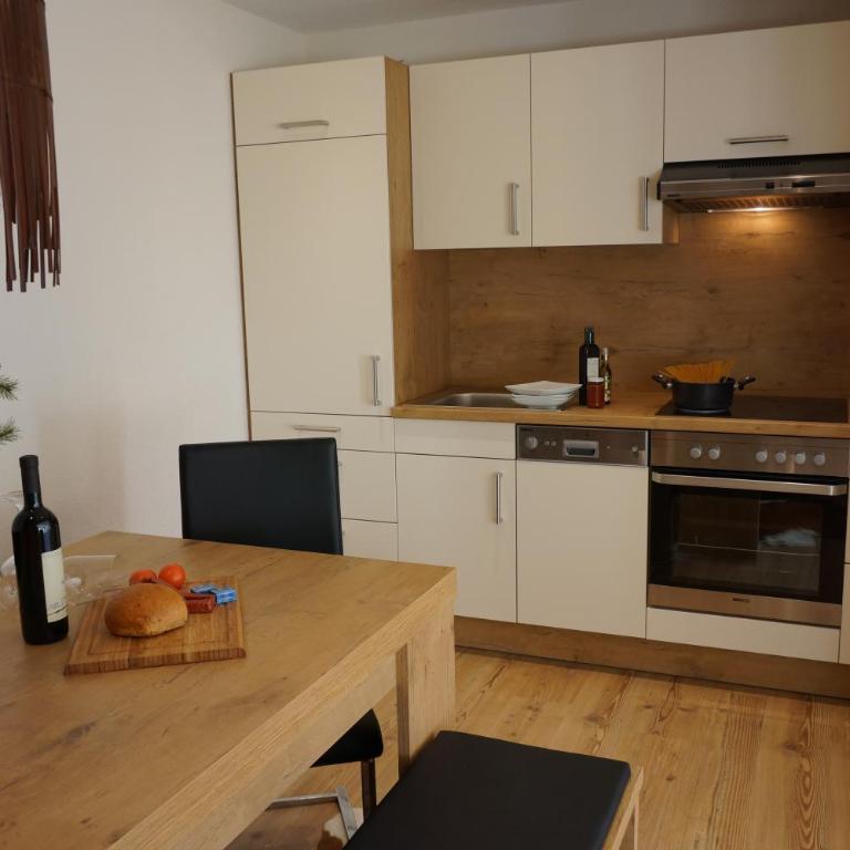 Residence Alpin - Apartment mit 2 Schlafzimmern und Terrasse - Nr. 1 - 15