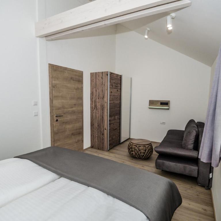Alpine Apartments by Schnöll - Apartment mit 2 Schlafzimmern mit Balkon oder Terrasse - 21