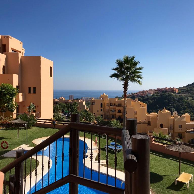 Flamingo Apartment Coto Real La Duquesa - Apartamento con terraza - 3