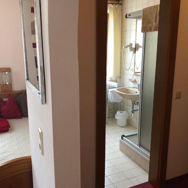 Landhaus Brigitte - Großes Doppelzimmer - 8