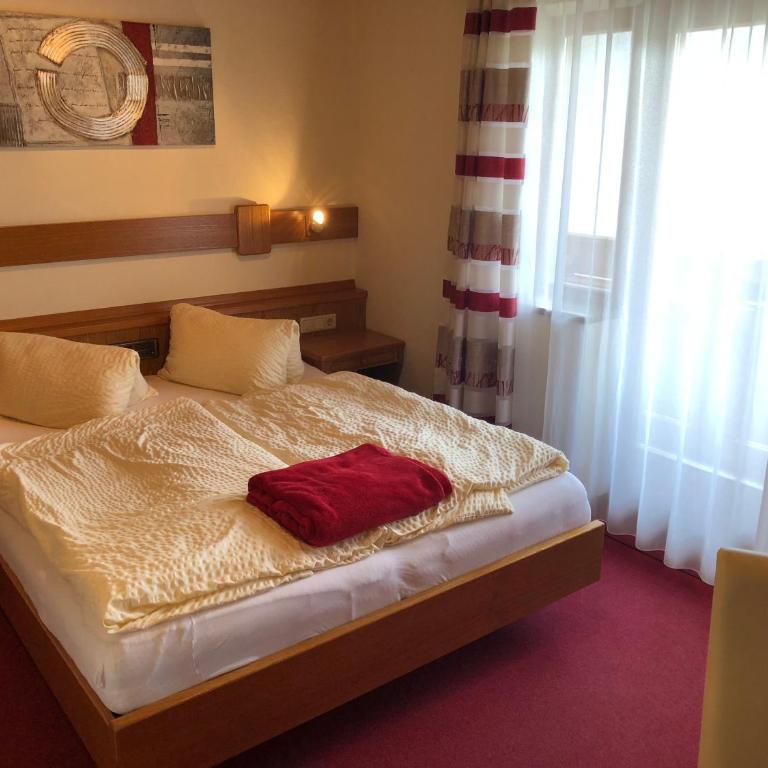 Landhaus Brigitte - Doppelzimmer mit Balkon - 9