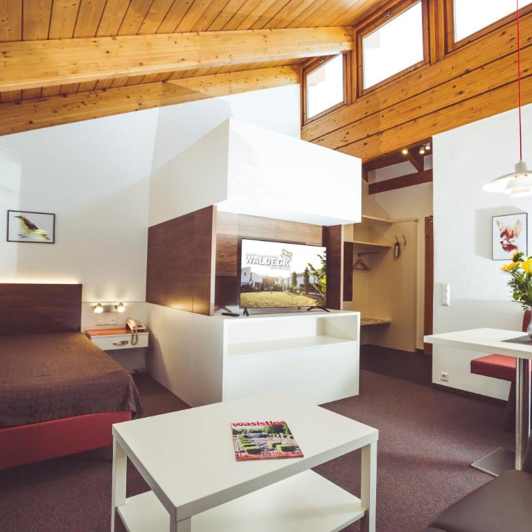 Hotel und Appartementhof Waldeck - Junior Suite - 5