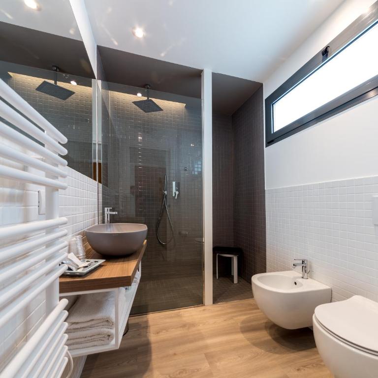 Riccione Beach Hotel Design - Brunch Experience - Quadruple Room with Balcony - 8
