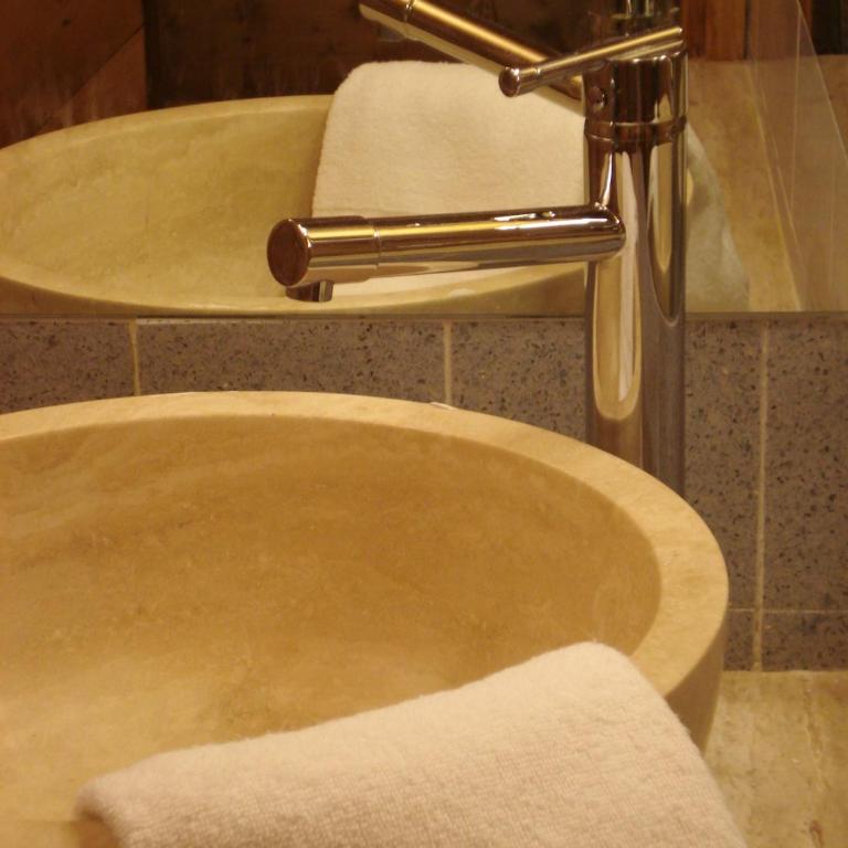 Hotel Chamois d'Or - Camera Matrimoniale - 8