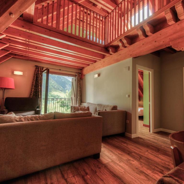 Apartahotel Tres Quiñones - Three-Bedroom Deluxe Apartment (8 Adults) - 16