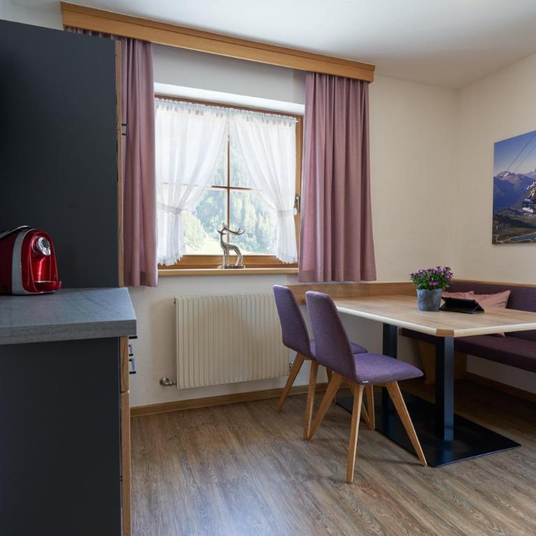 Landhaus Strolz - Apartment mit 2 Schlafzimmern - 9