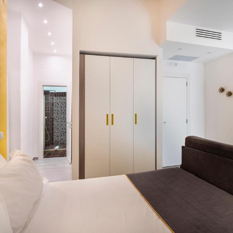 IstayinToledo Luxury Guest House - Superior Double Room - 4