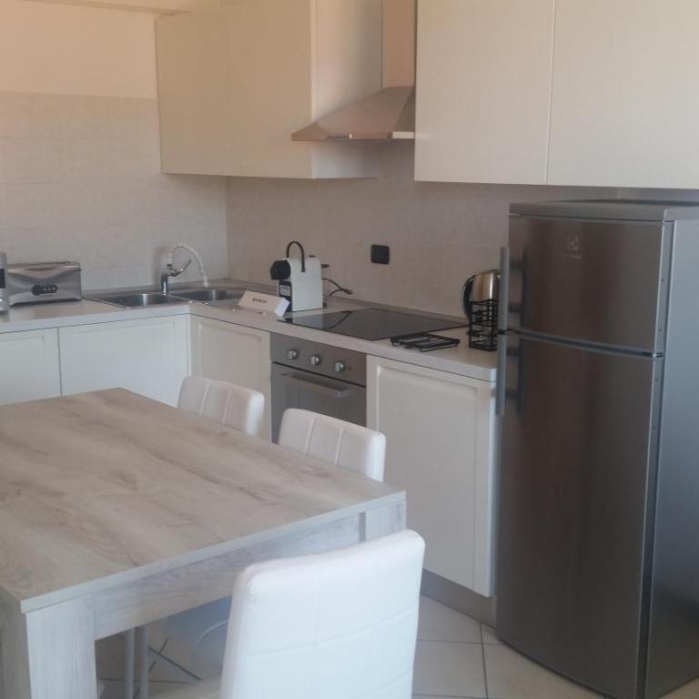Be Lake Apartment - Appartamento con Terrazza - 9