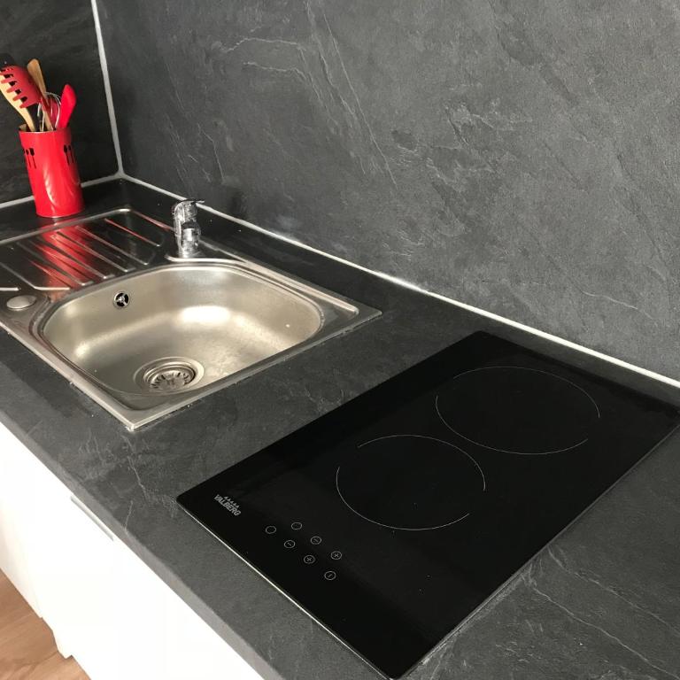 Lumineux T2 Vieille ville 3 pers parking gratuit - by La Source d'OrFée - Appartement - 4