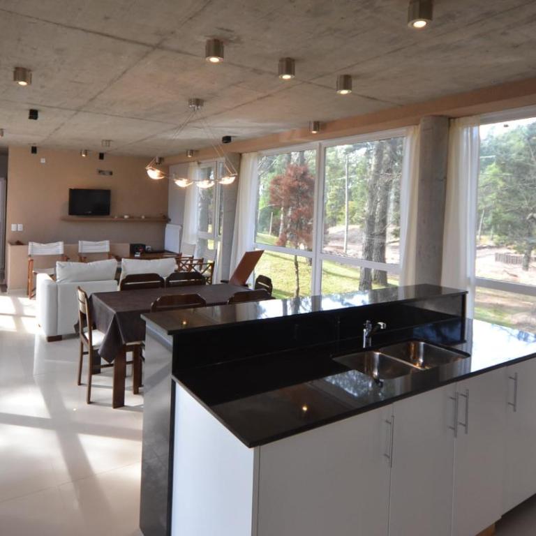 La Case - Three-Bedroom House - 8