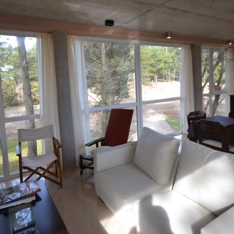 La Case - Three-Bedroom House - 9