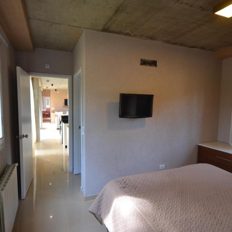 La Case - Three-Bedroom House - 11