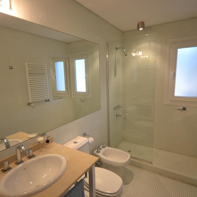 La Case - Three-Bedroom House - 13