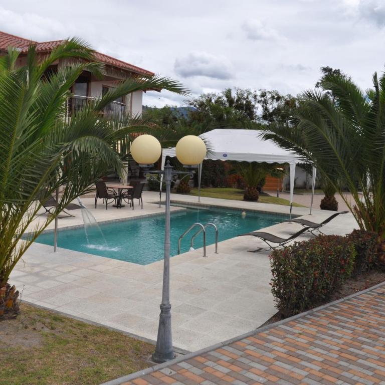 Lujosa Quinta Vacacional Ibarra - Villa with Private Pool - 40