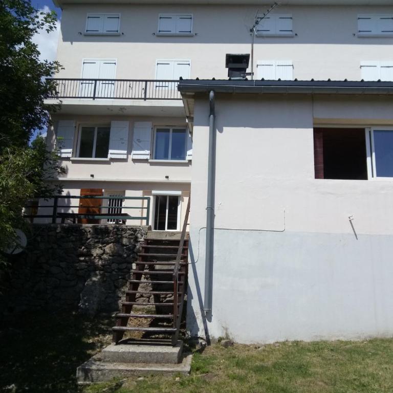 Grand F3 terrasse, vue - Appartement - 13