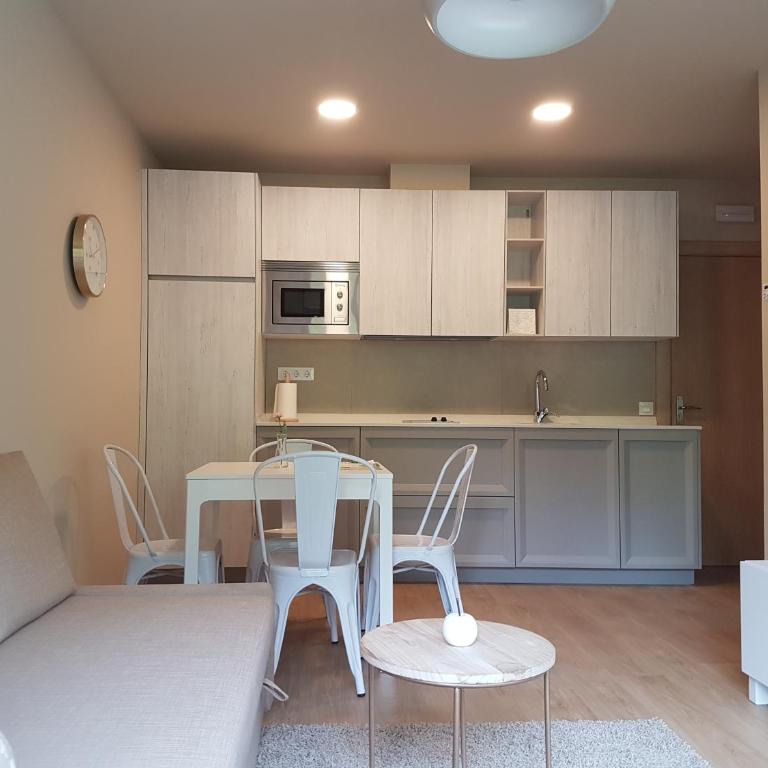 Apartamentos La Senda de Llanes - One-Bedroom Apartment - 9