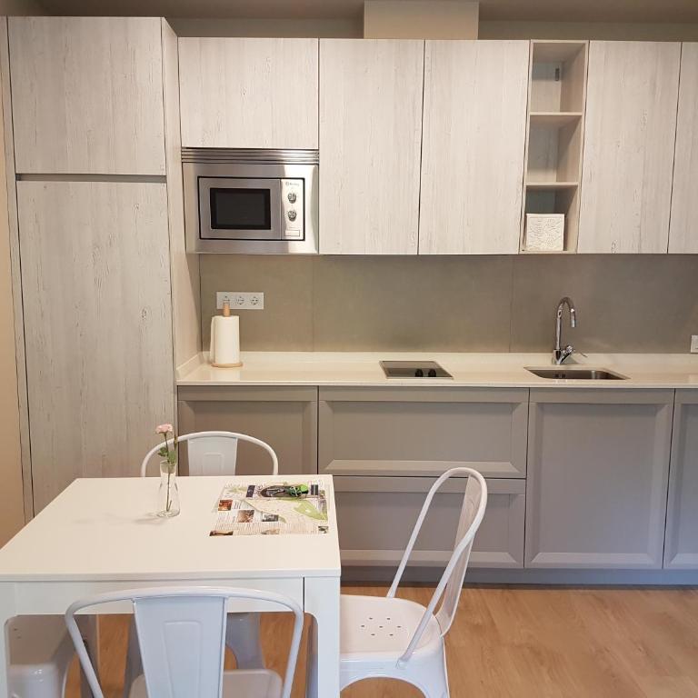 Apartamentos La Senda de Llanes - One-Bedroom Apartment - 5