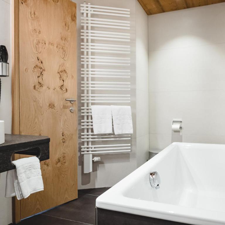 Aktiv & Spa Hotel Alpenrose - Suite mit Balkon - 5