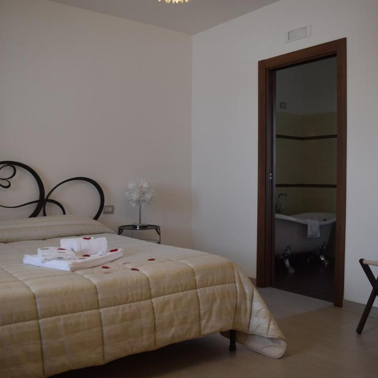 Masseria Corte Masseriola - Junior Suite con Vista Giardino - 1