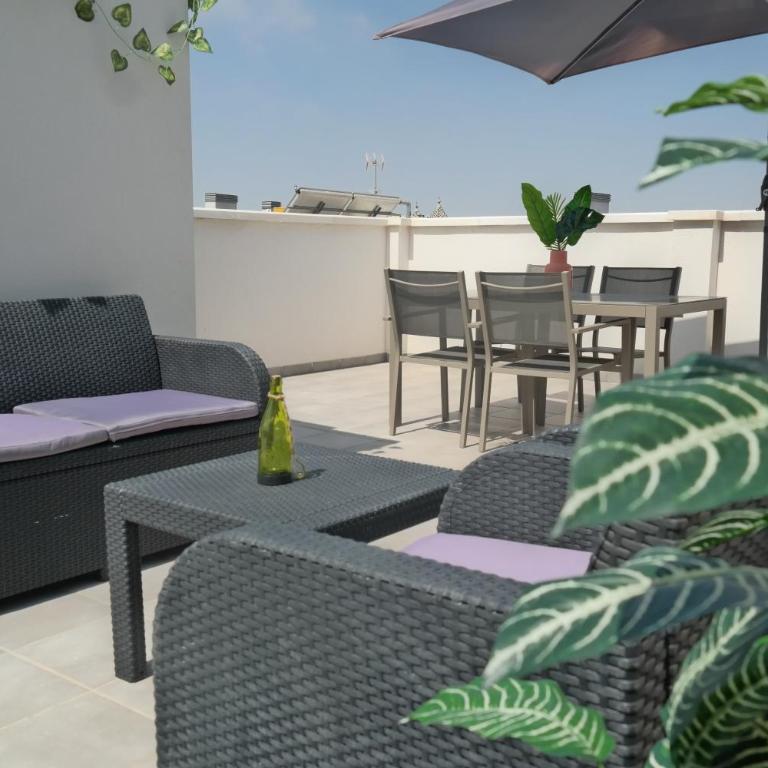 Penthouse Apartment & Pool Malaga Center - Apartamento Ático - 3