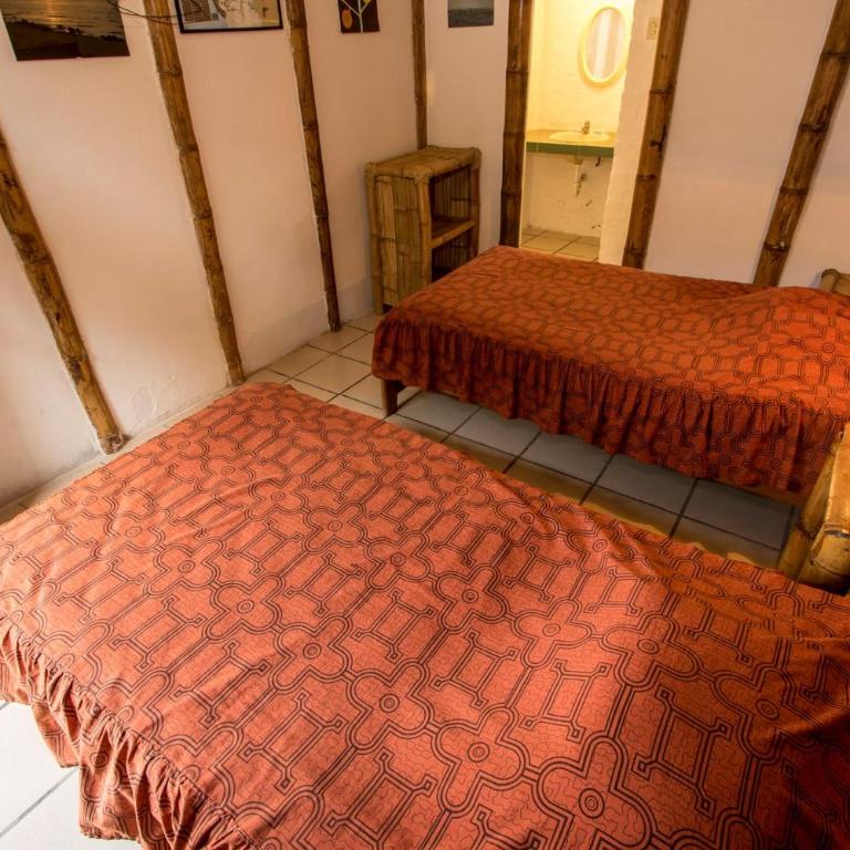 Mamaqocha - Twin Room with Private Bathroom - 1