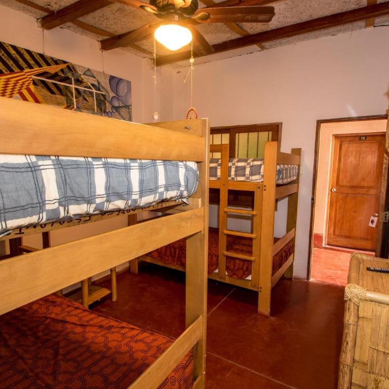 Mamaqocha - Quadruple Room with Private Bathroom - 2