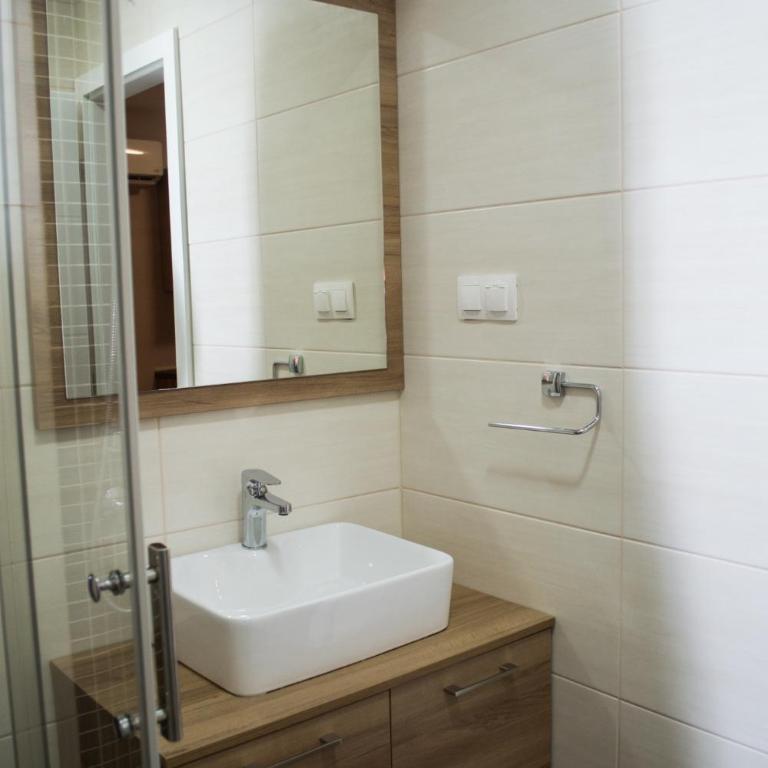 OzApartments - Studio Apartment - 4