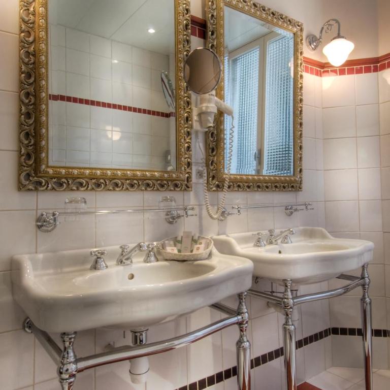 Best Western Premier Trocadero La Tour - Chambre Familiale Lit Queen-Size avec Canapé-Lit - 2