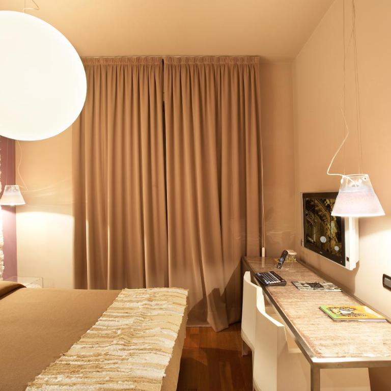 Art Hotel Boston - Double or Twin Room - 8