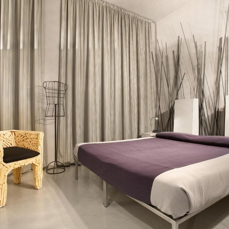 Art Hotel Boston - Deluxe Double or Twin Room - 4