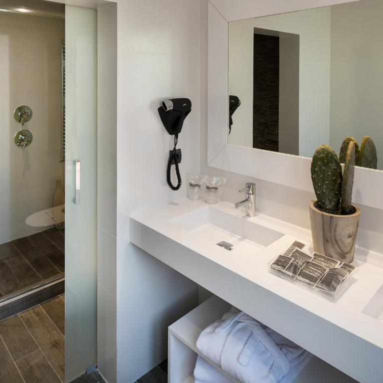 Catalonia Diagonal Centro - Suite Room - 5